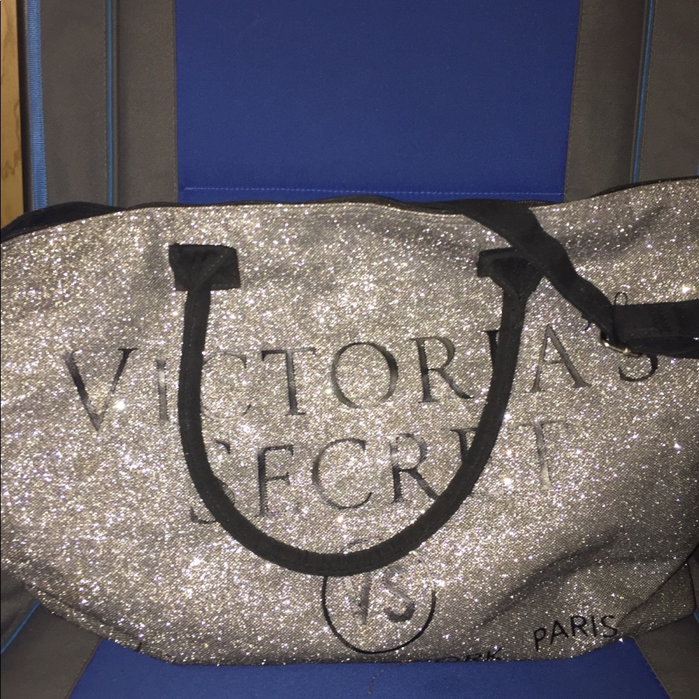 Victoria secret duffle bag
